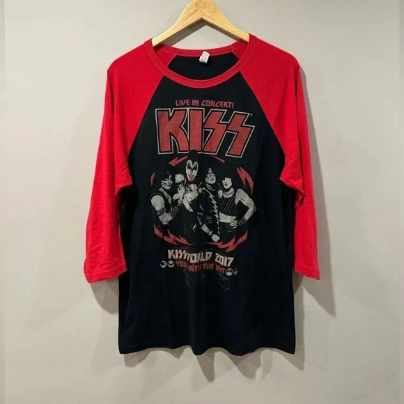KISS  2017 World Tour Concert T-Shirt - Picture 1 of 8